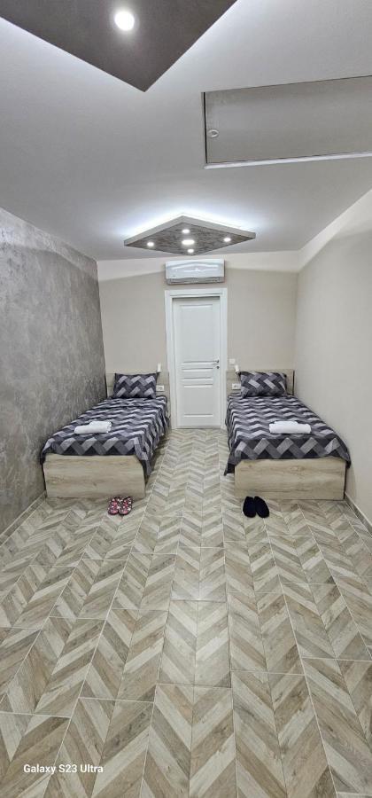 Ekonomic Apartmani Golubovci エクステリア 写真